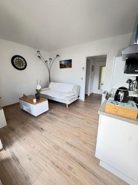 Appartement Cosy avec terrasse, proche centre-ville - Apartamento de 1 dormitorio - 14