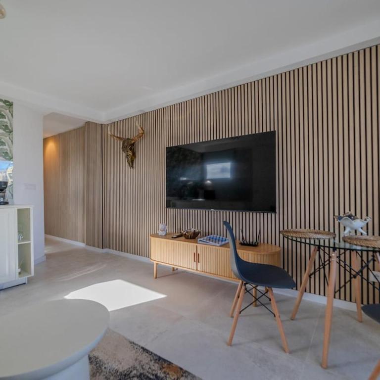 La Jaula Dorada Apartment with Pool and Terrace - One-Bedroom Apartment - 13