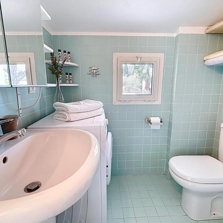 Cap dAntibes Duplex Terraces & Beach Nearby - Two-Bedroom Apartment - 29