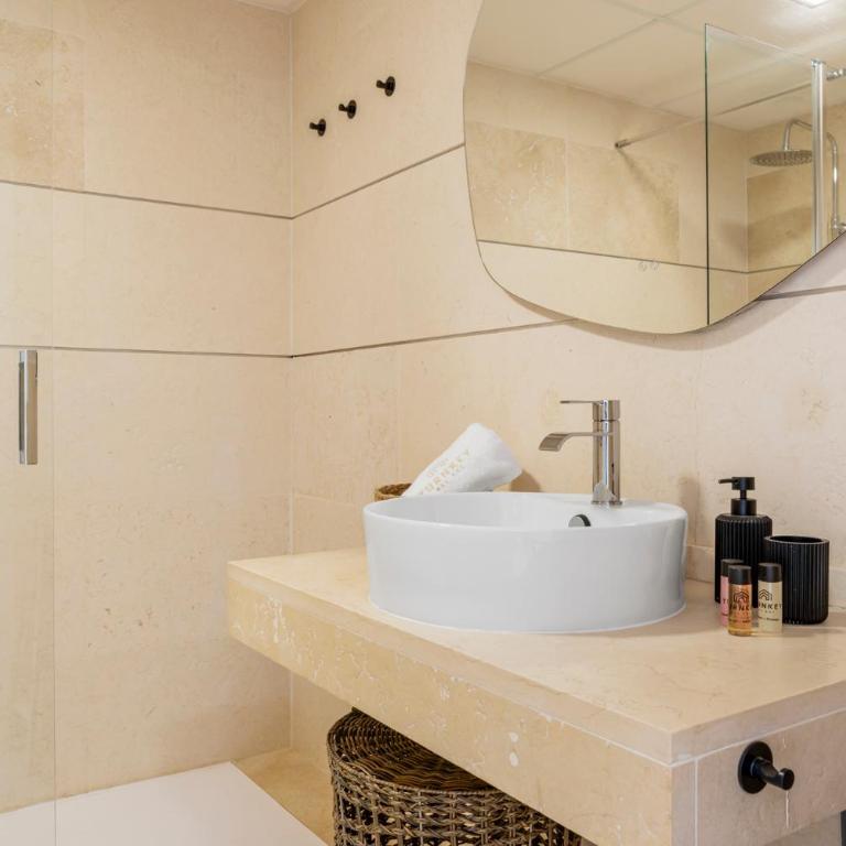 Luxury 2BR Penthouse - Rooftop, Pool, Sea Views - Apartamento de 2 dormitorios - 21