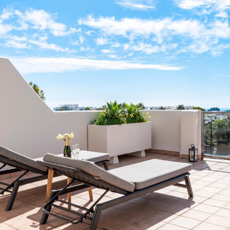Luxury 2BR Penthouse - Rooftop, Pool, Sea Views - Apartamento de 2 dormitorios - 2