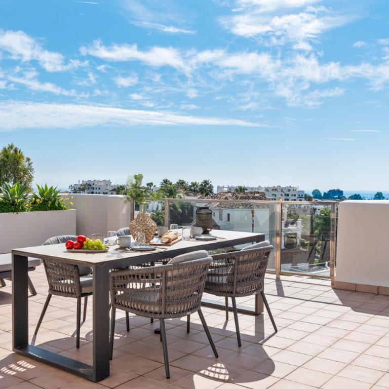 Luxury 2BR Penthouse - Rooftop, Pool, Sea Views - Apartamento de 2 dormitorios - 11