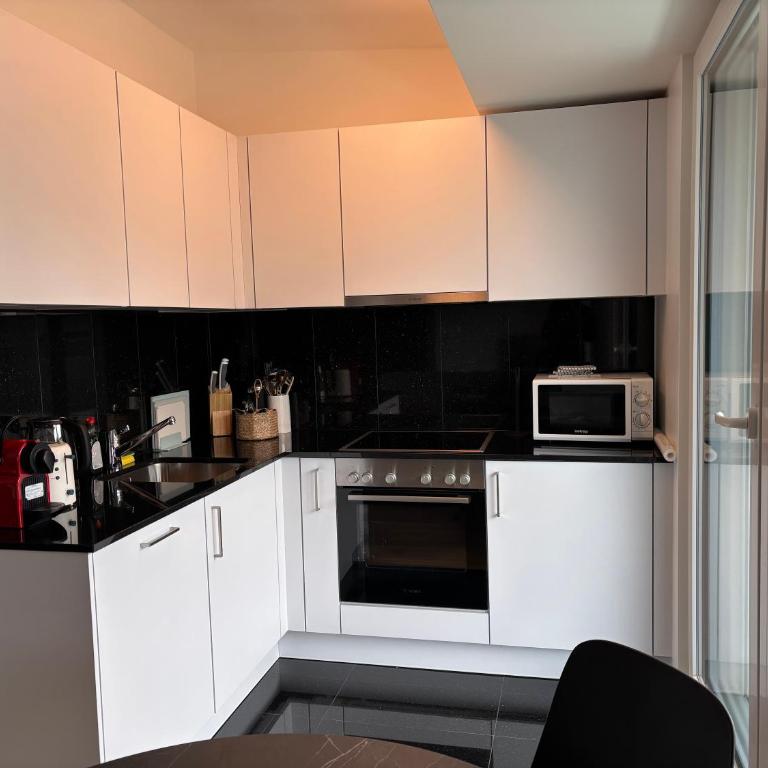 New Apartment on Top Floor, 2 minutes from Lausanne Train station - Apartment mit 1 Schlafzimmer - 3