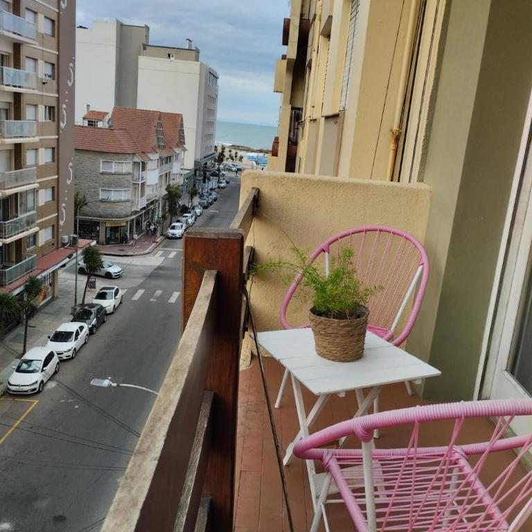 Departamento La Perla - Two-Bedroom Apartment - 3