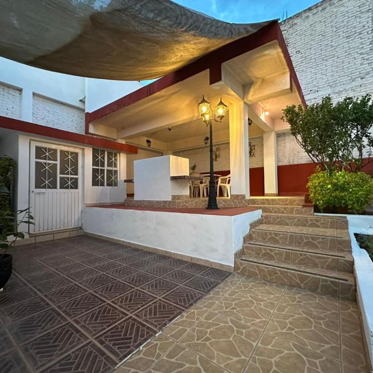 Casa Brasa, Sol & Jardín - Four-Bedroom House - 5