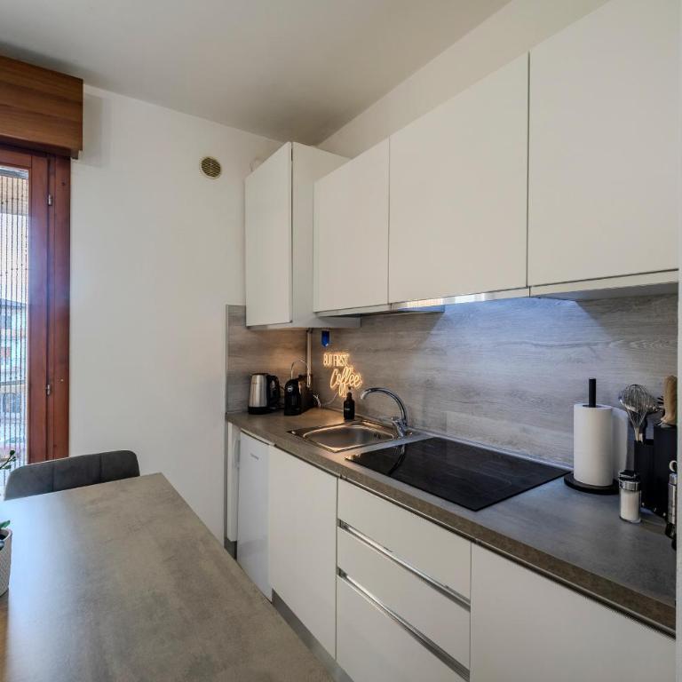 5 Min Walk From Sigurtà Park - Rigenera Escape - Appartamento con 1 Camera da Letto e Balcone - 10