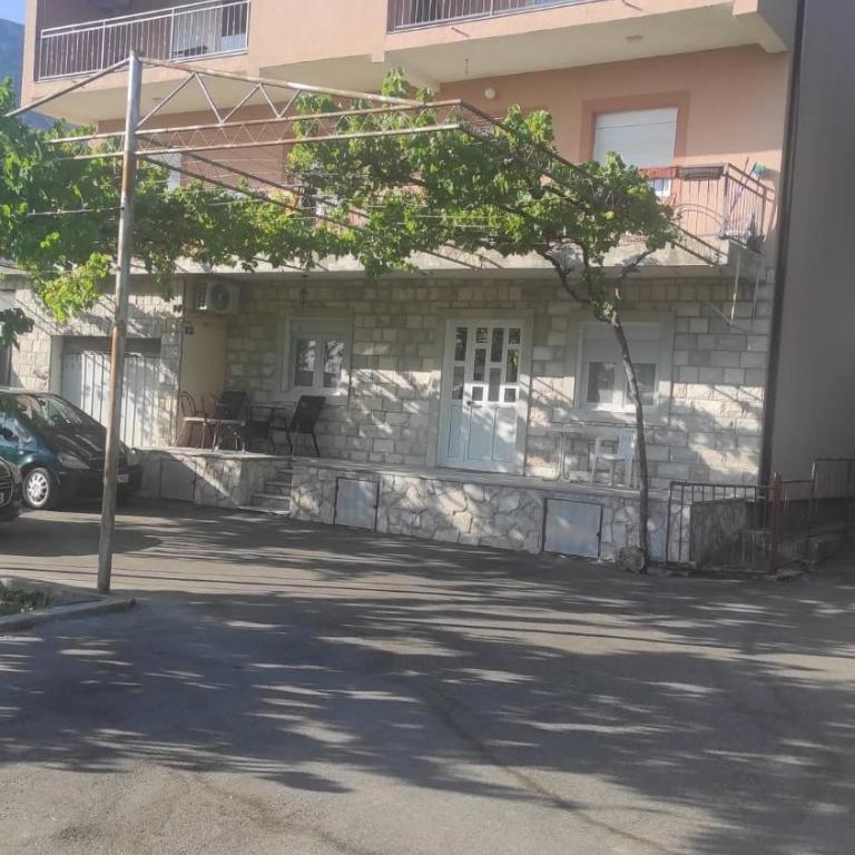 Apartmani Leonida 3 Trebinje - Apartman sa 3 Spavaće Sobe - 3