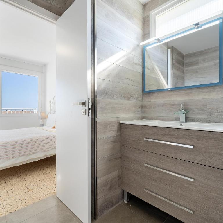 Hauzify I Apartament Esmeralda - Apartamento con vistas al mar - 11