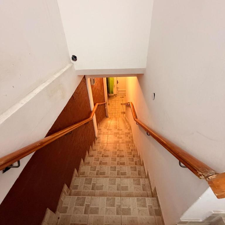 Departamento amplio sobre la peatonal con 3 habitaciones - Apartamento de 3 dormitorios - Planta Alta - 5