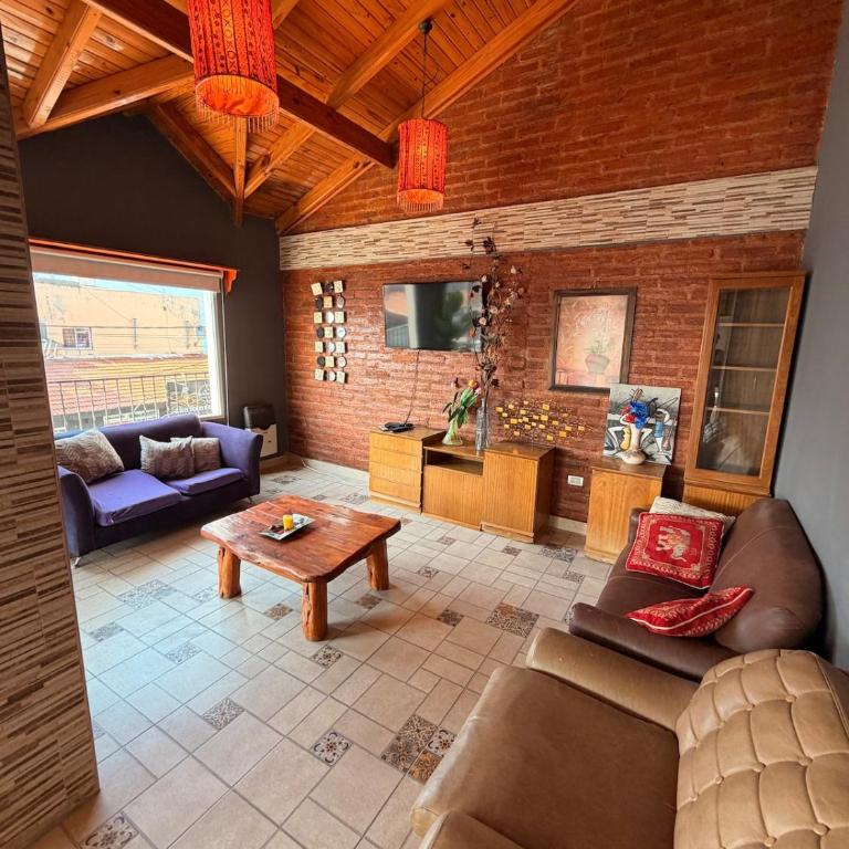 Departamento amplio sobre la peatonal con 3 habitaciones - Apartamento de 3 dormitorios - Planta Alta - 11