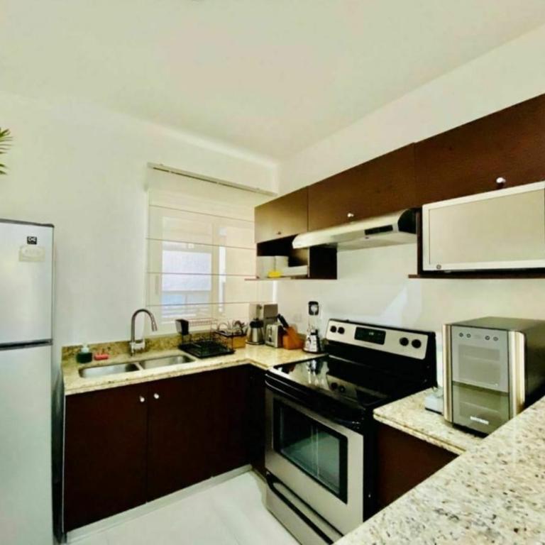 Grand Blue Playa - Suite with Balcony - 10