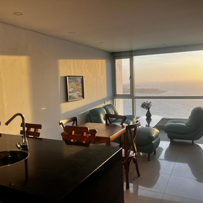 Palmetto Sunset, floor 39, spectacular view - Two-Bedroom Apartment - 13