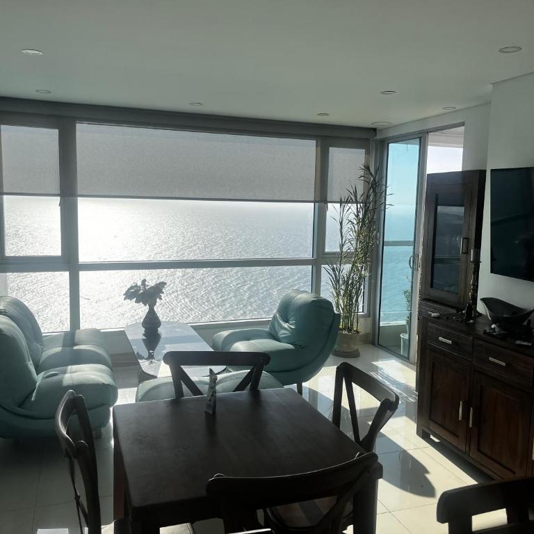 Palmetto Sunset, floor 39, spectacular view - Two-Bedroom Apartment - 3