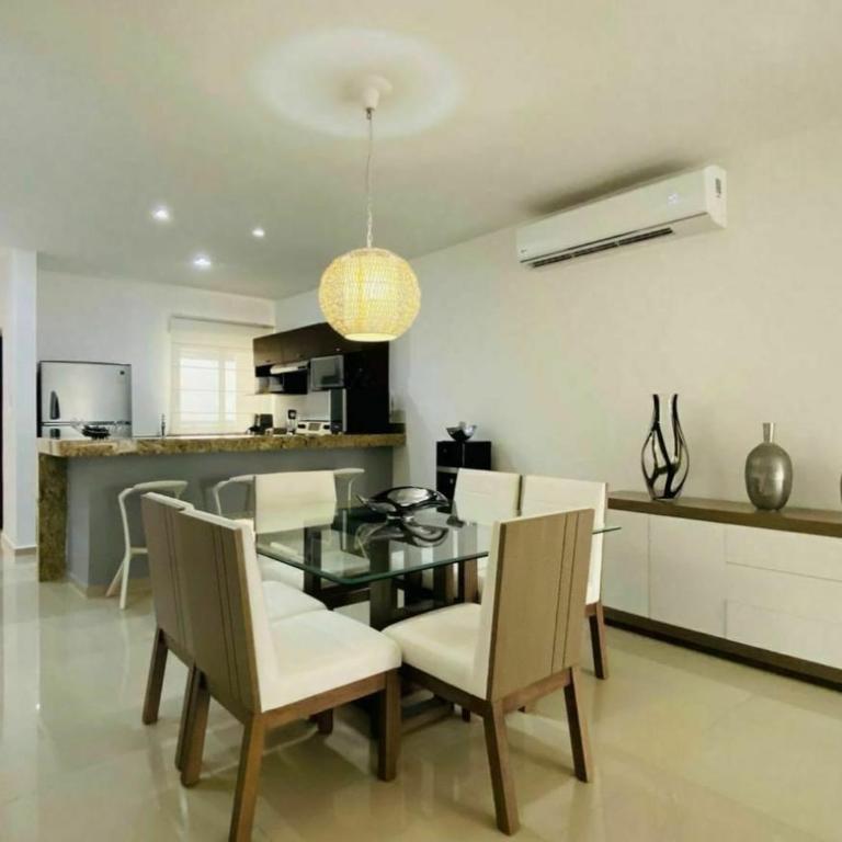 Grand Blue Playa - Suite with Balcony - 7