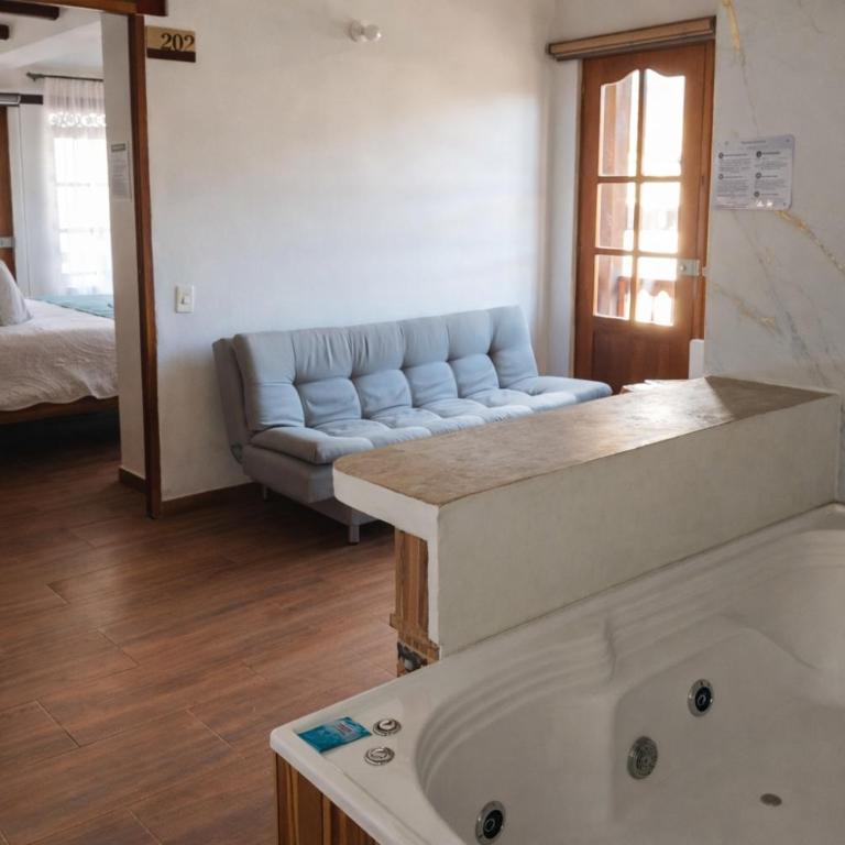 Hotel Boutique Cenit - King Suite with Spa Bath - 1