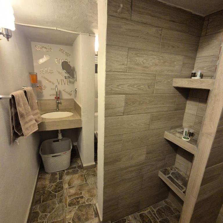 Casa de Chacha - One-Bedroom Apartment - 19
