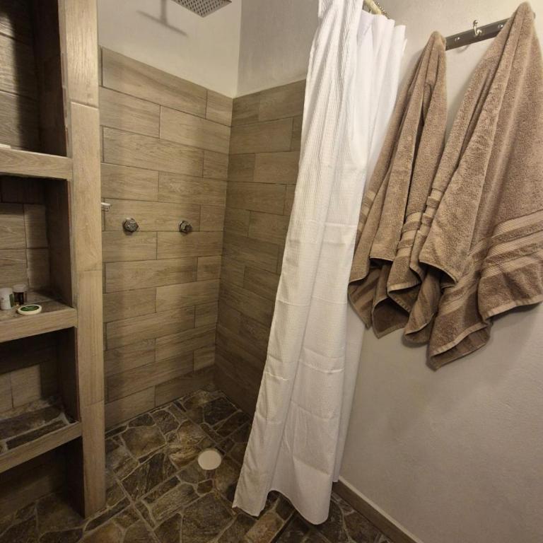 Casa de Chacha - One-Bedroom Apartment - 21