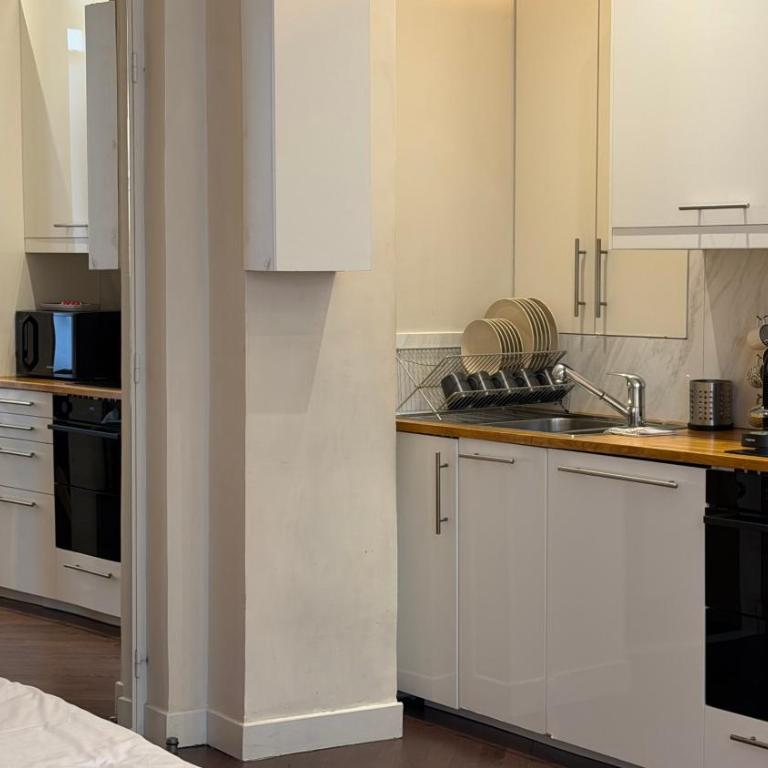 Monceau-Levis, rue Lebouteux - 6 people - Appartement 1 Chambre - 8
