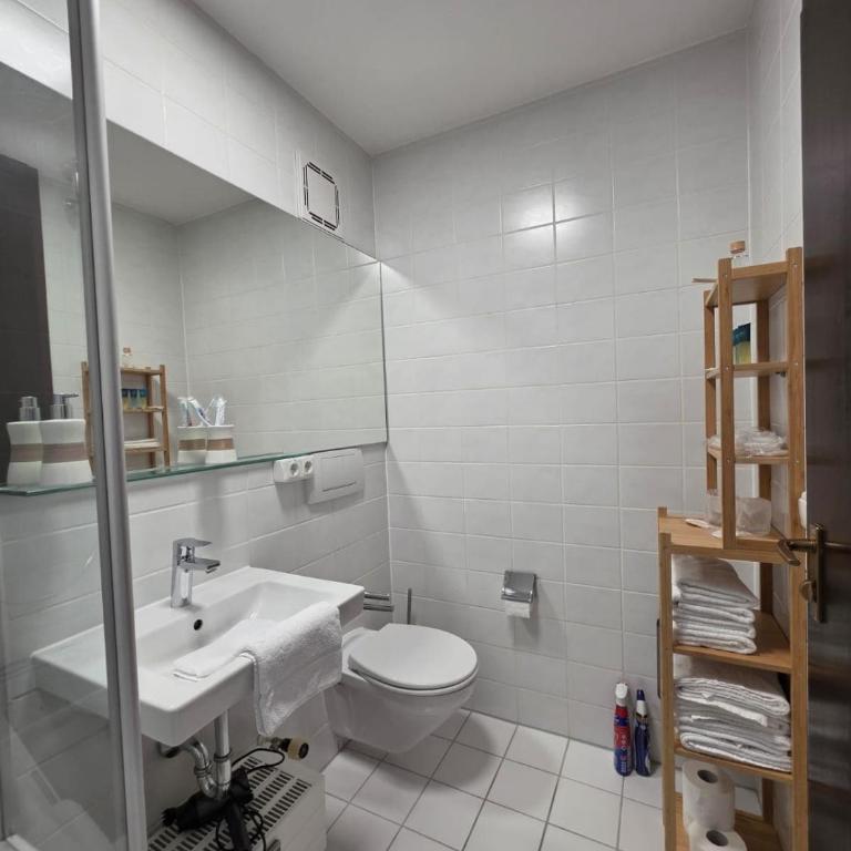 Reyad - One-Bedroom Apartment - 23