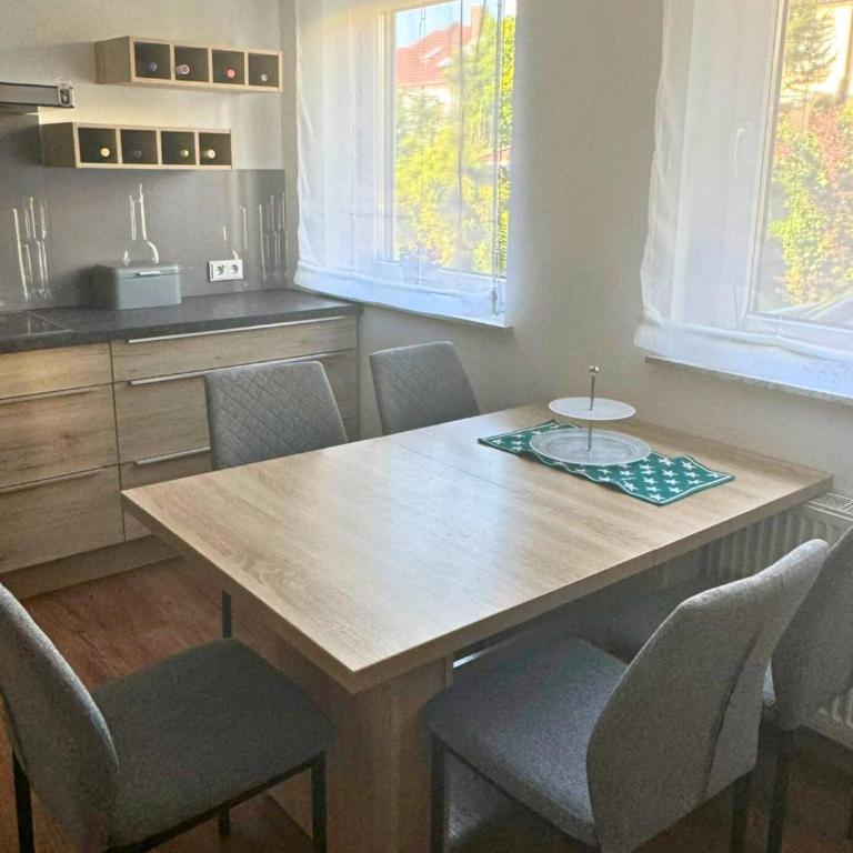 Modernes Reihenhaus mit Terrasse drei Schlafzimmer fuer sechs Personen - Three-Bedroom House - 6