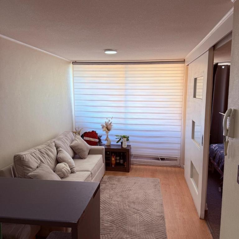 Departamento Cerca del aeropuerto, Metros cercanos gym supermercado - One-Bedroom Apartment - 1