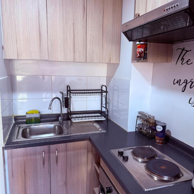 Departamento Cerca del aeropuerto, Metros cercanos gym supermercado - One-Bedroom Apartment - 13