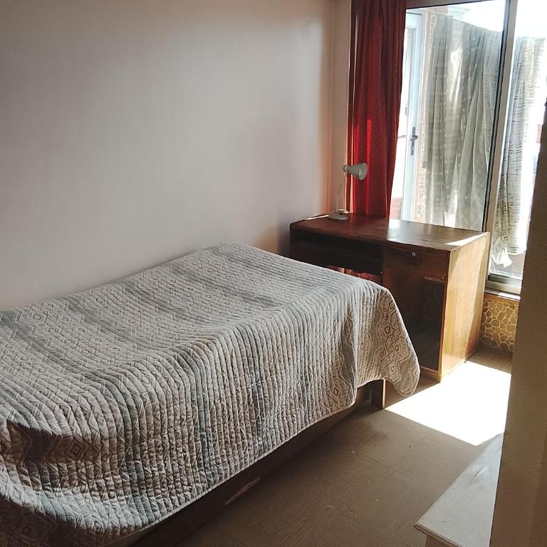 Área 51 - Conce Centro - Twin Room with Shared Bathroom - 2