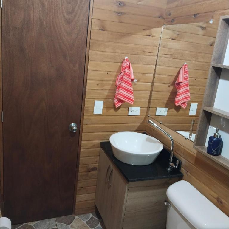 Cabaña y Camping Finca Entre Montañas - Habitación Doble - 3