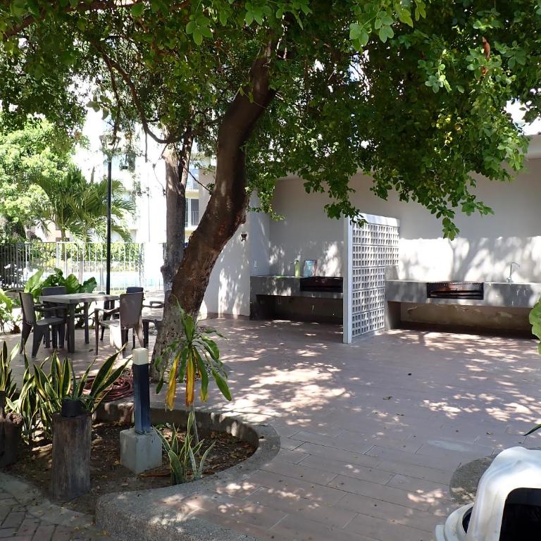 Acogedor y familiar Bello Horizonte Plaza - Apartment near Cabo Tortuga Beach & Airport Santa Marta - Three-Bedroom Apartment with View - 32