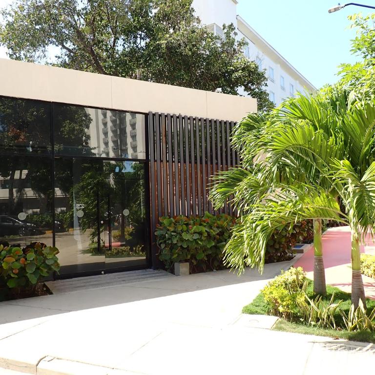 Acogedor y familiar Bello Horizonte Plaza - Apartment near Cabo Tortuga Beach & Airport Santa Marta - Three-Bedroom Apartment with View - 46