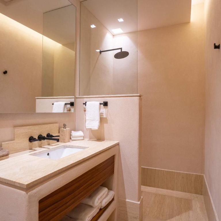 Rise and Dive - 3BR - Beach Front Private Terrace - Apartment - 31