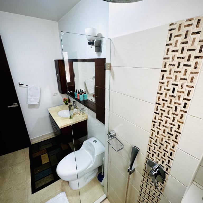 Apartamento amplio, moderno y muy bien ubicado - Apartamento de 3 dormitorios - 16