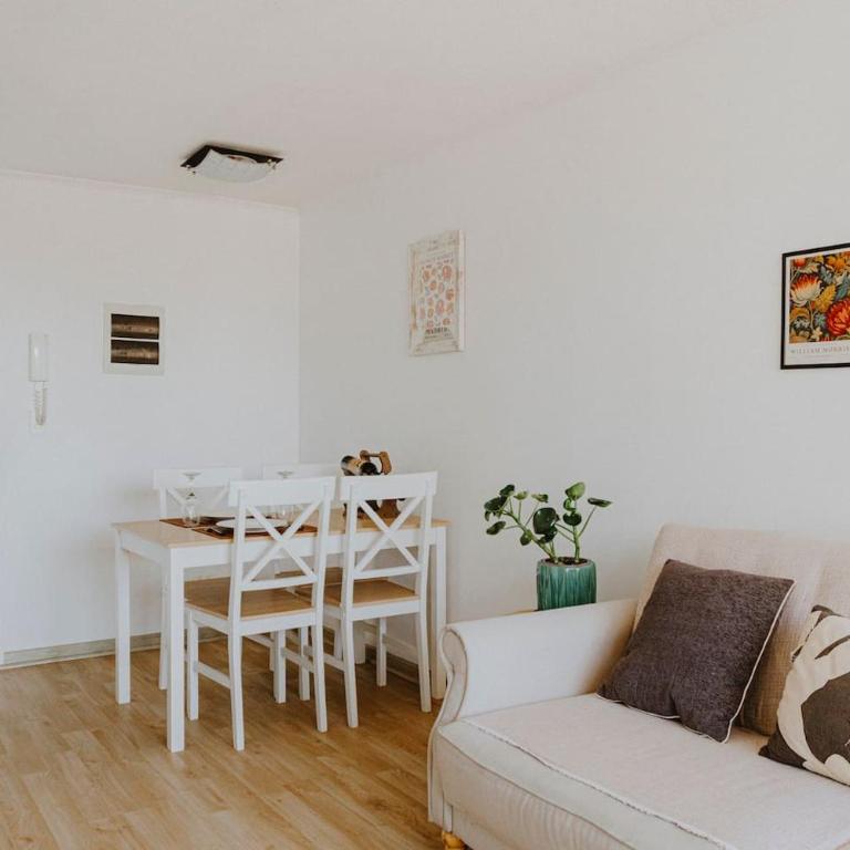 Moderno 1D con terraza, junto al Metro U. Chile - Apartment - 6