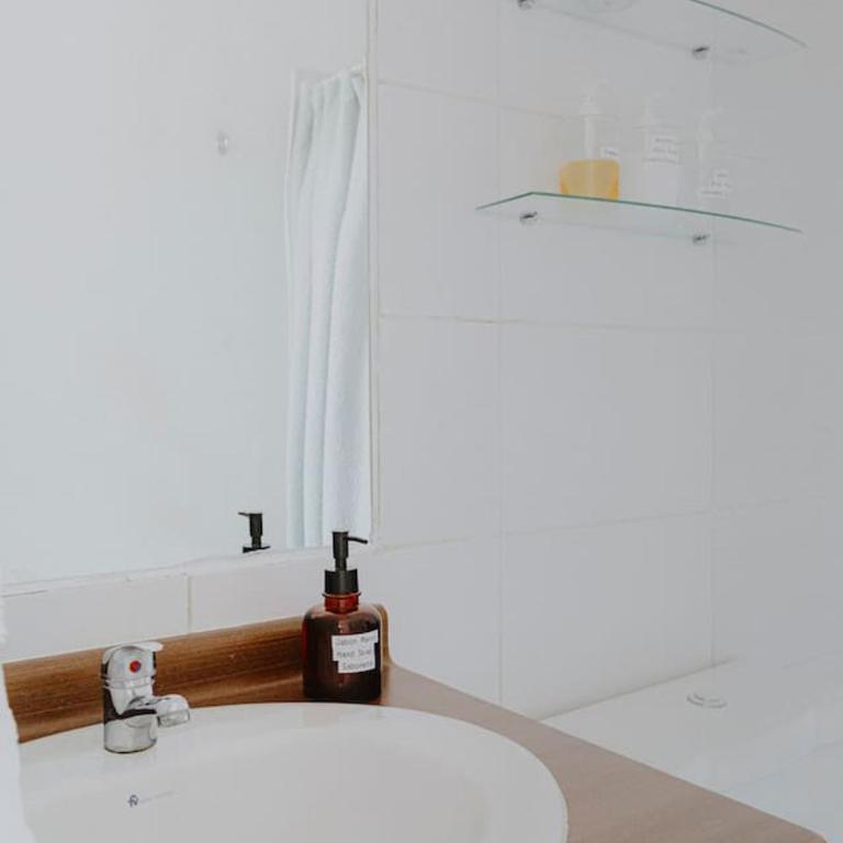 Moderno 1D con terraza, junto al Metro U. Chile - Apartment - 24