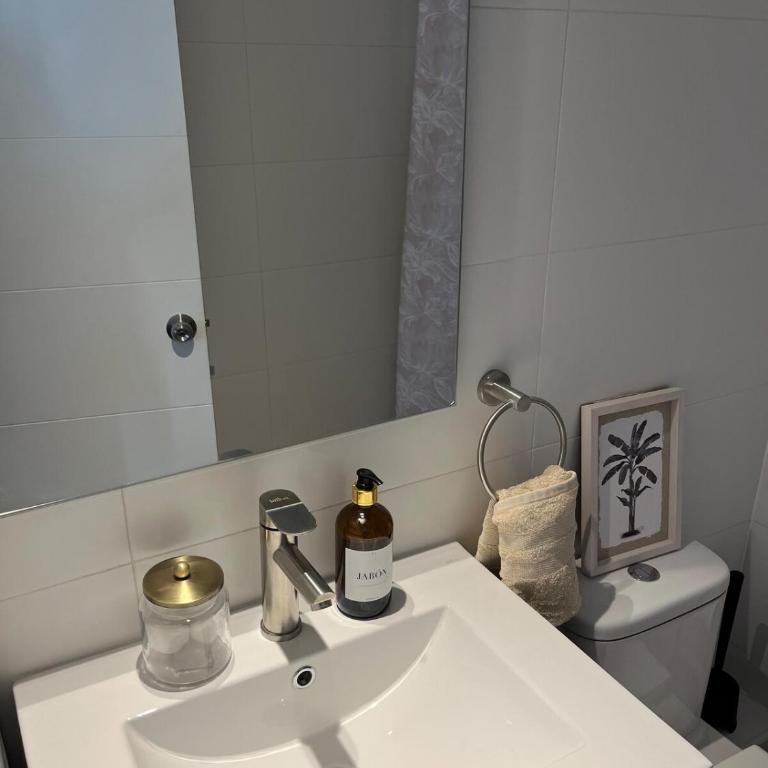 A pasos Movistar Arena Parking y Parque O Higgins Estacionamiento gratis Metro D107 - One-Bedroom Apartment - 8