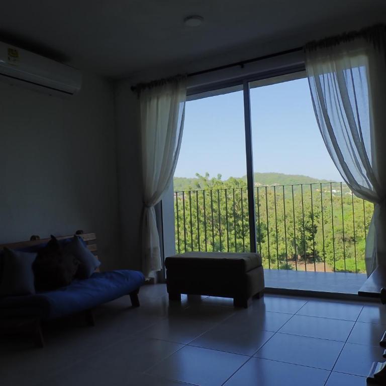 Acogedor y familiar Bello Horizonte Plaza - Apartment near Cabo Tortuga Beach & Airport Santa Marta - Three-Bedroom Apartment with View - 16