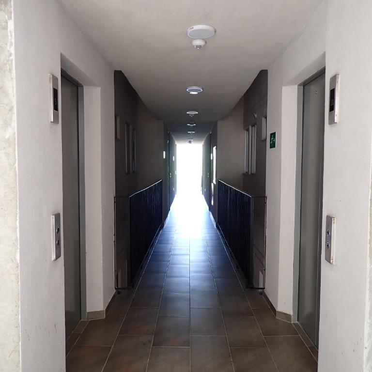 Acogedor y familiar Bello Horizonte Plaza - Apartment near Cabo Tortuga Beach & Airport Santa Marta - Three-Bedroom Apartment with View - 54