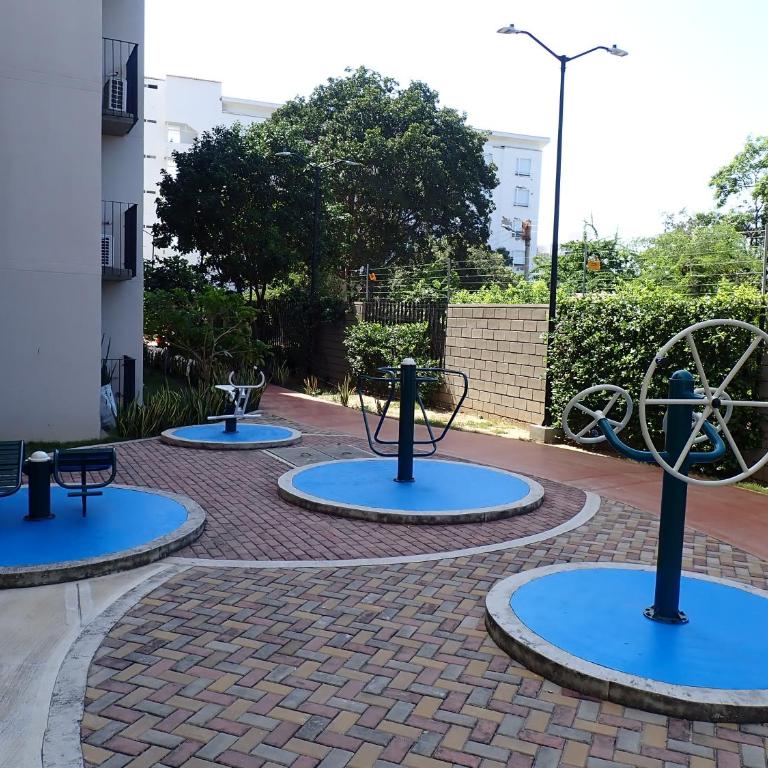 Acogedor y familiar Bello Horizonte Plaza - Apartment near Cabo Tortuga Beach & Airport Santa Marta - Three-Bedroom Apartment with View - 35
