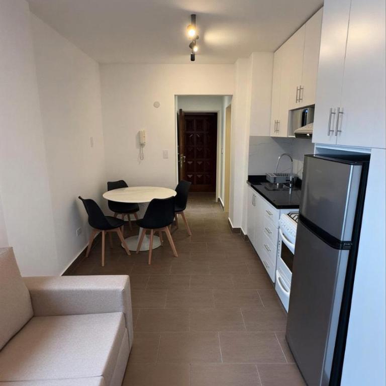 Departamento por dia en Santa Rosa, La Pampa frente a la plaza - Two-Bedroom Apartment - 8