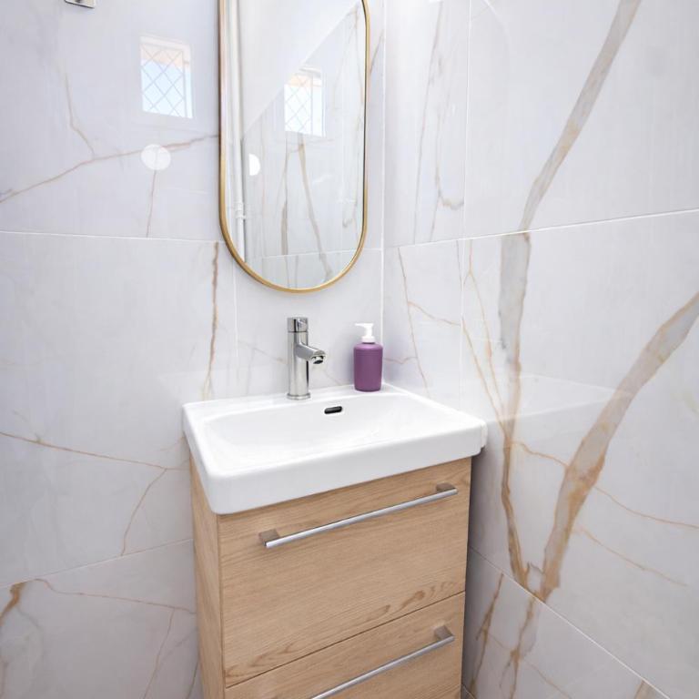 Appart rénové 3 chambres, 8 pers, mer à 50 m - Appartement 3 Chambres - 5