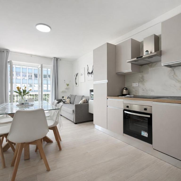 Appart rénové 3 chambres, 8 pers, mer à 50 m - Appartement 3 Chambres - 1