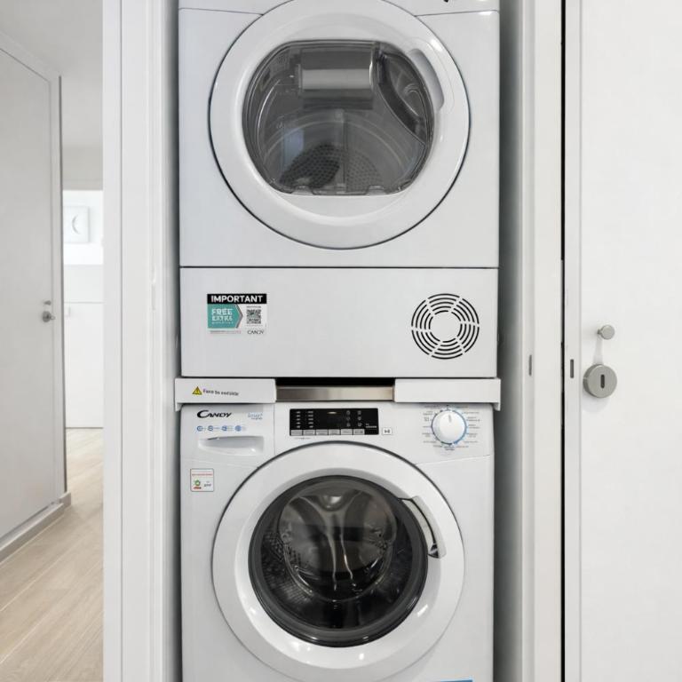 Appart rénové 3 chambres, 8 pers, mer à 50 m - Appartement 3 Chambres - 21