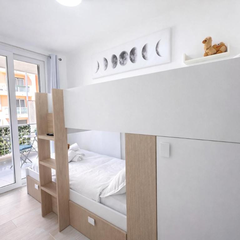 Appart rénové 3 chambres, 8 pers, mer à 50 m - Appartement 3 Chambres - 10