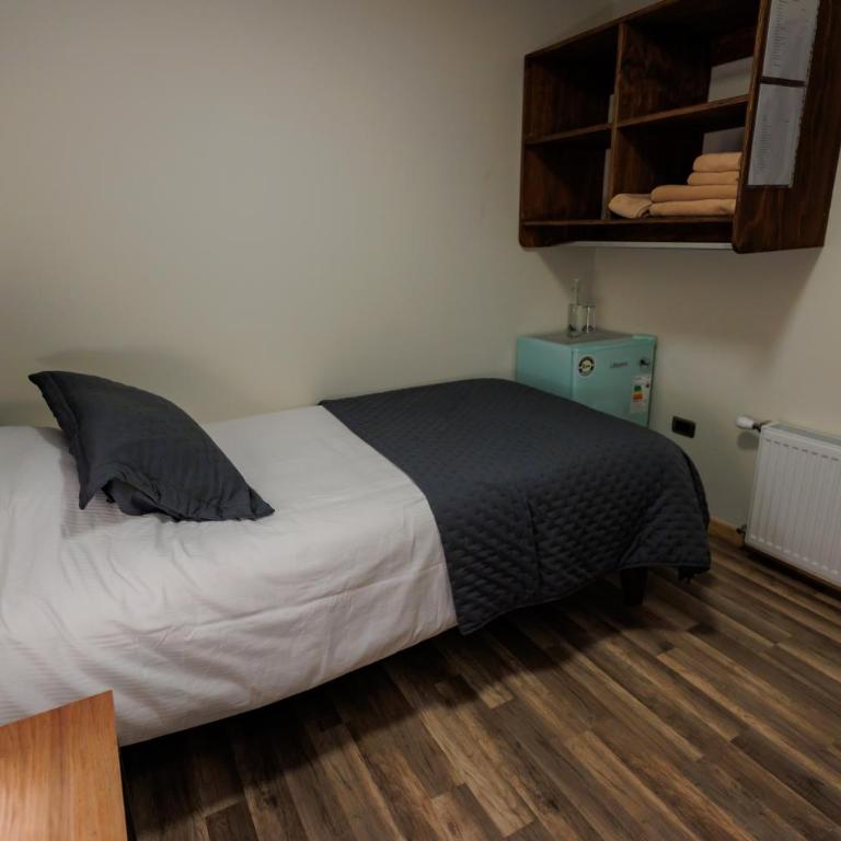 Hostal Royal Austral - Habitación Doble con baño privado - 2 camas - 16