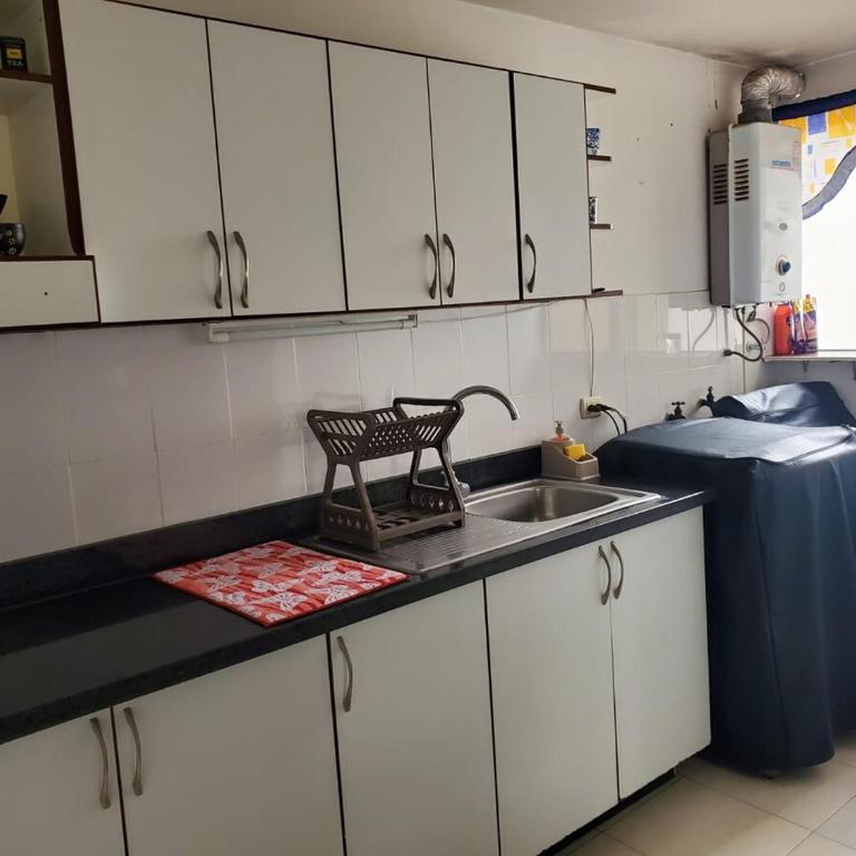 Confortable departamento en Cuenca, condominio privado - Apartamento de 1 dormitorio - 2