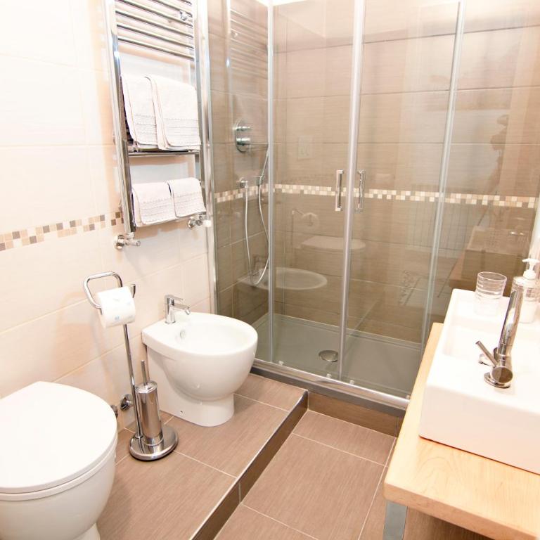 Mio House Vatican - Camera Matrimoniale con Bagno Privato - 5