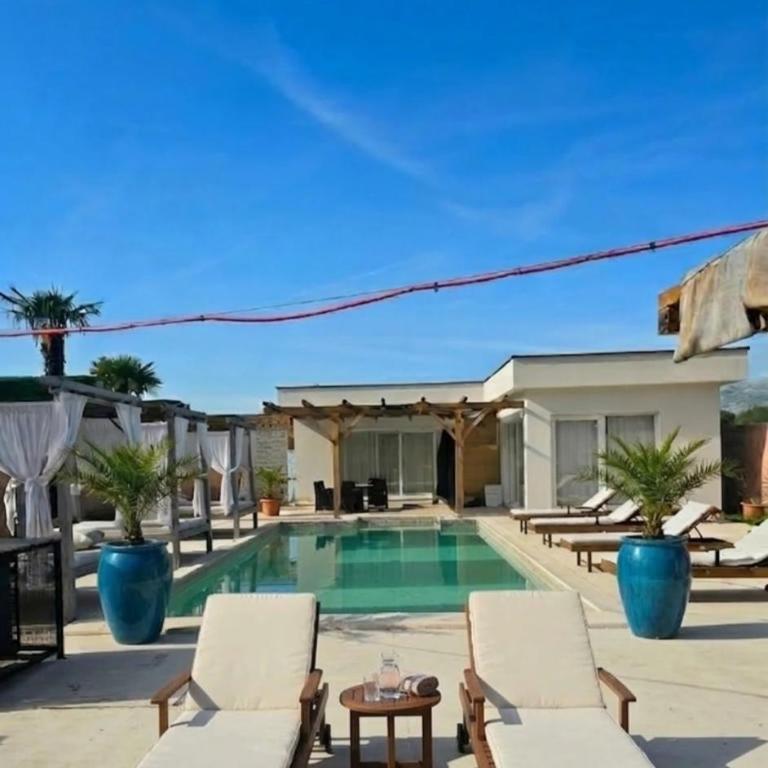 Villa Aqua Vista - Three-Bedroom Villa - 18