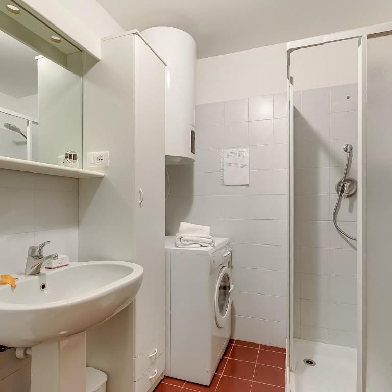 Appartamento Tracce Di Neve with Parking for 4 - Happy Rentals - Appartamento con Balcone - 6
