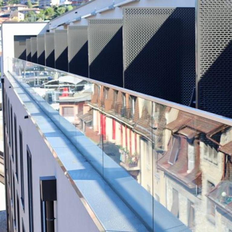 "The Freddie Mercury" Hotel - Deluxe Doppelzimmer mit Balkon - 6