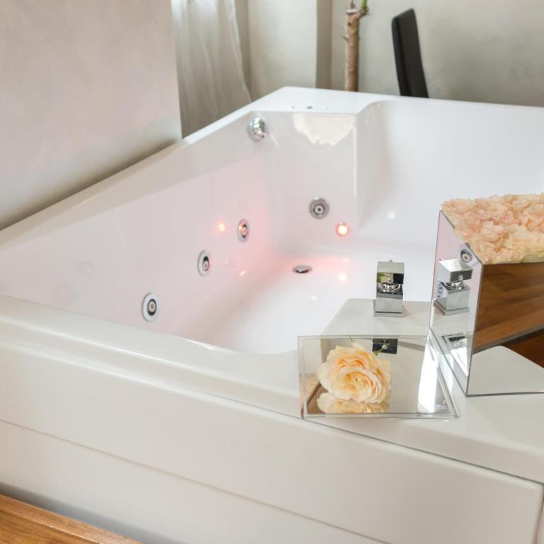 Suite Ripetta - Junior Suite con Piscina Privata - 8
